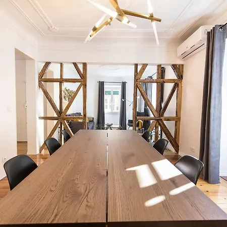 Lovelystay - Liberdade Unique Style! Апартаменты