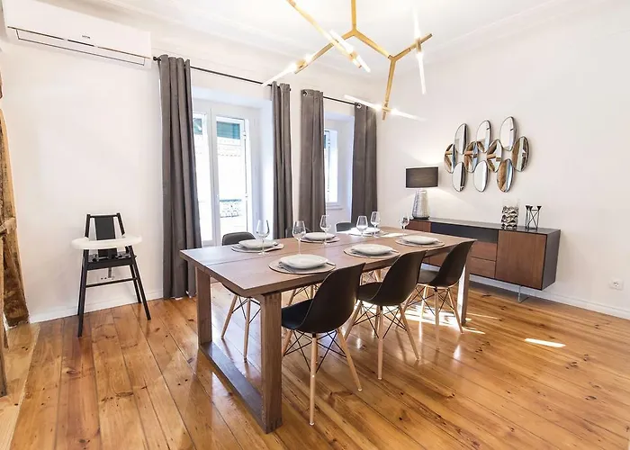 Lovelystay - Liberdade Unique Style! Διαμέρισμα *