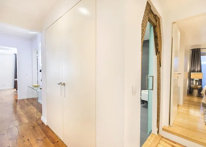 Lovelystay - Liberdade Unique Style!