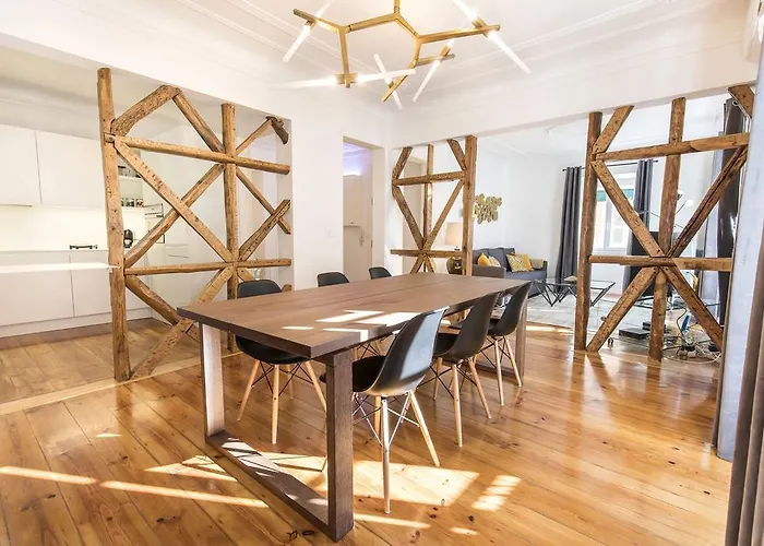 Lovelystay - Liberdade Unique Style! Διαμέρισμα *