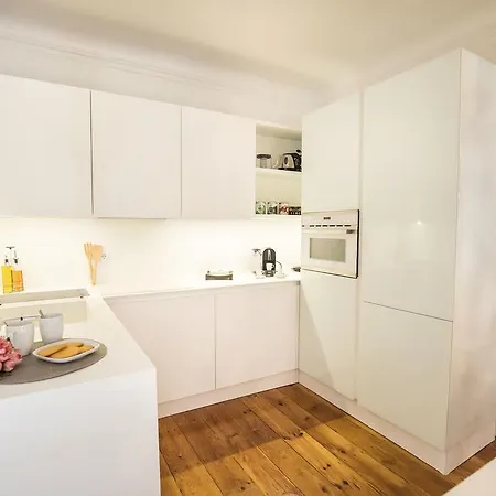 Lovelystay - Liberdade Unique Style!